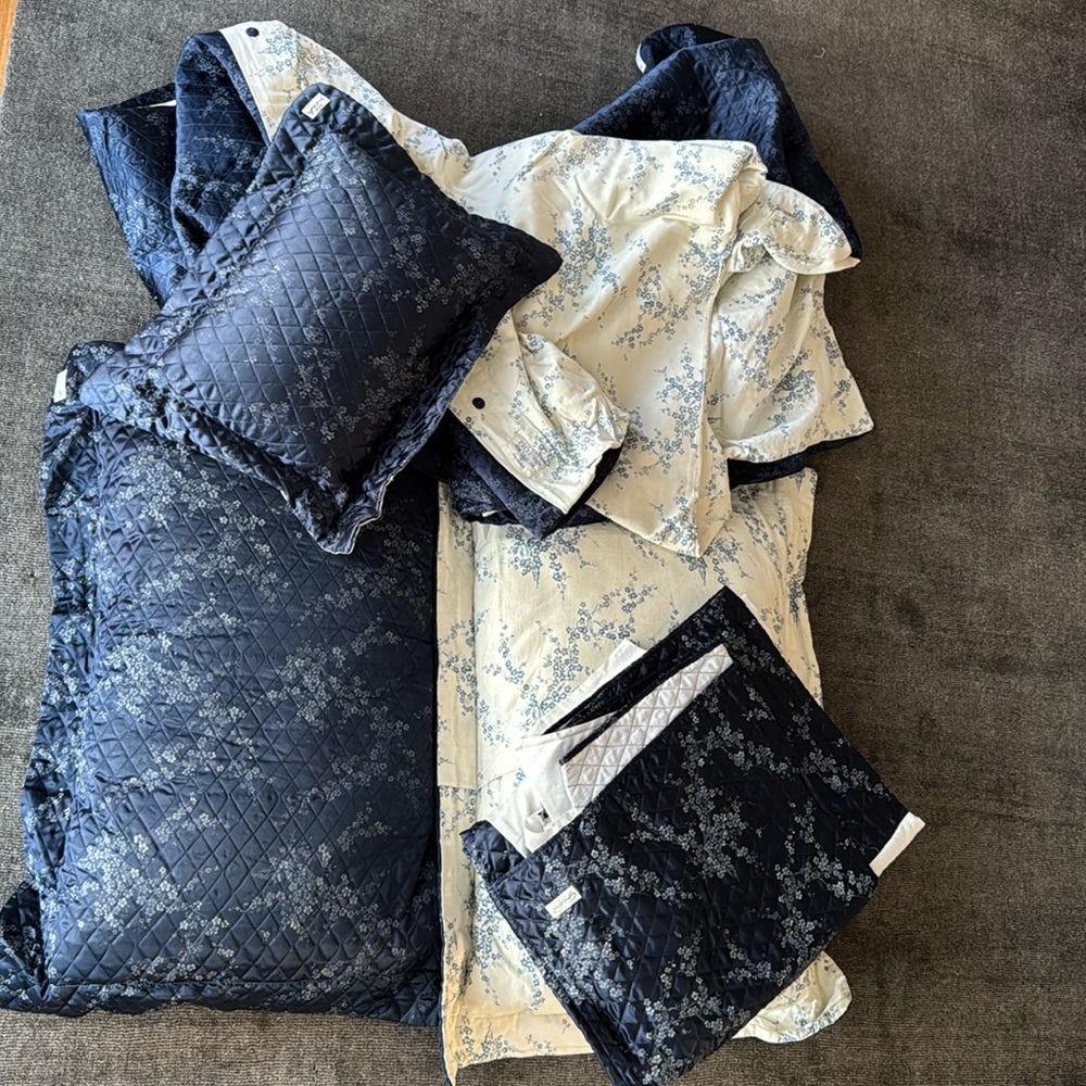 Guess Home Bedding Queen Duvet Blue Oriental Floral Shams Pillowcases - 7 Pc Set